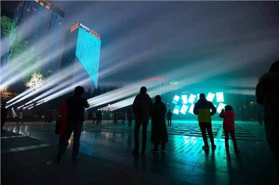 信達電通&mdash;西安高新區(qū)延平門北廣場燈光秀